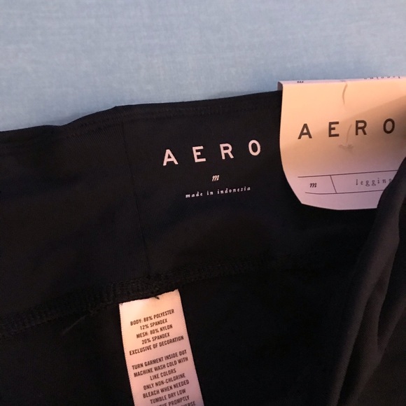 *SOLD* Aeropostale moisture wicking technology leggings - Picture 2 of 5